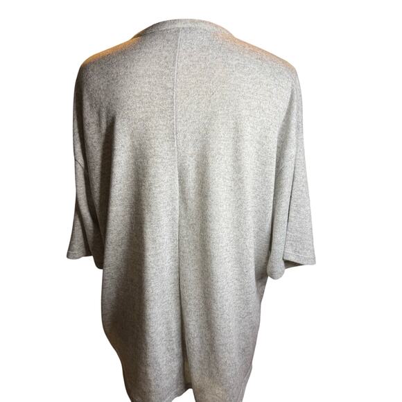 Lane Bryant Pearl Embellished Gray Tunic Top, Plus Size 18/20 - Picture 5 of 7